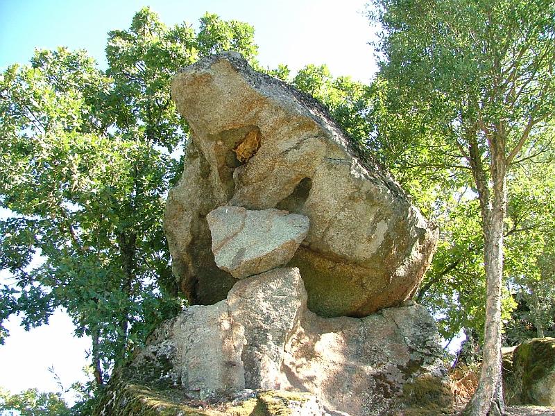Pedra Cabana.JPG